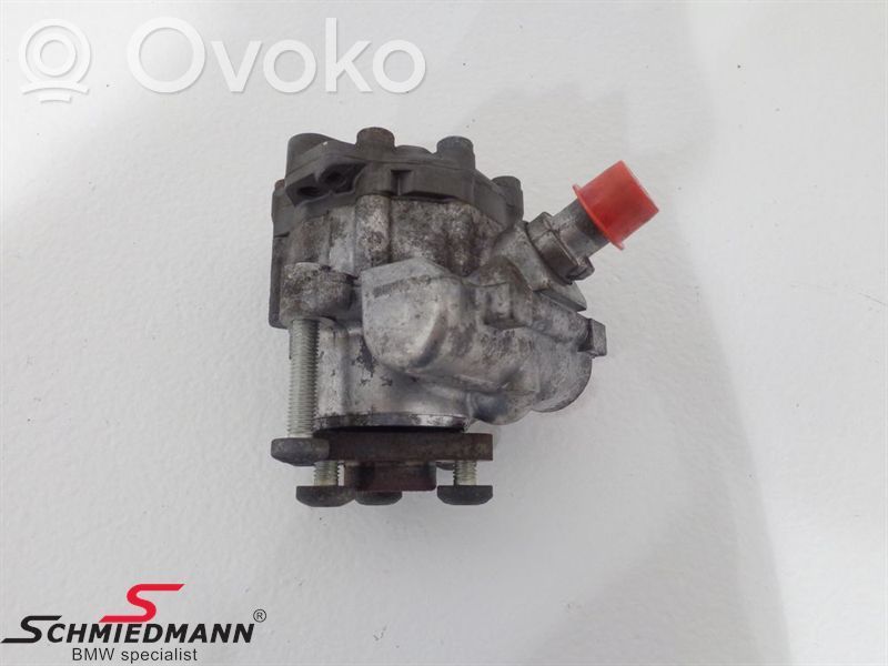 BMW 3 E90 E91 Power steering pump 