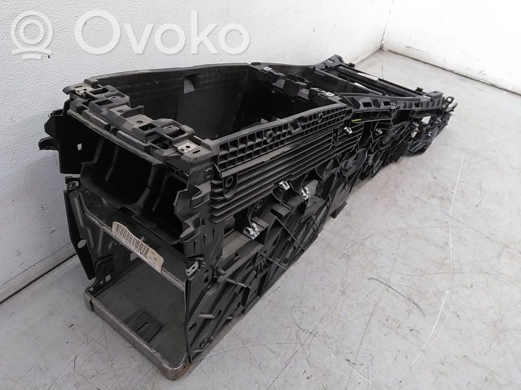 BMW X5 E70 plaukts 