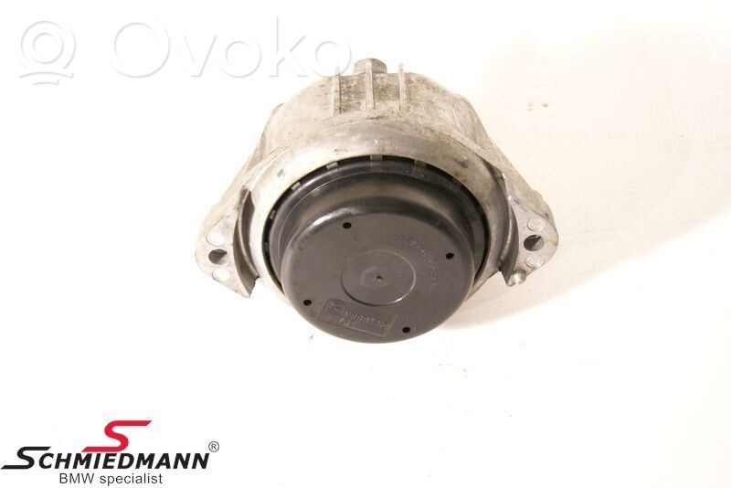 BMW 1 E81 E87 Dzinēja spilvens 