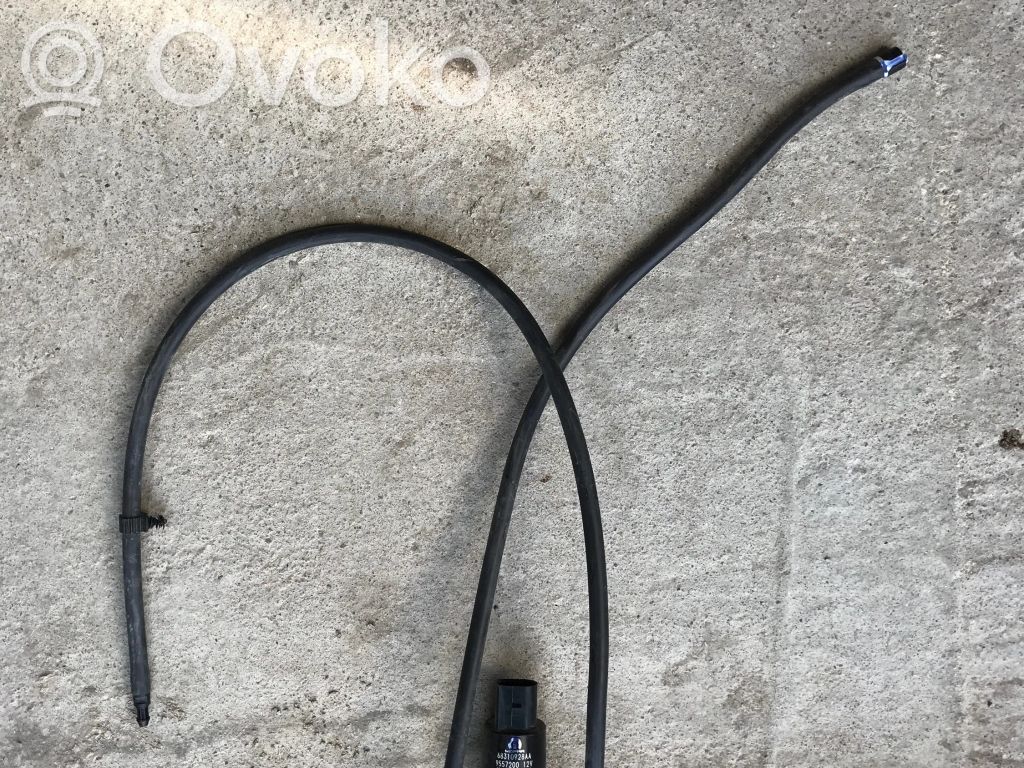 Windscreen/windshield washer pump   68310928AA,9557200