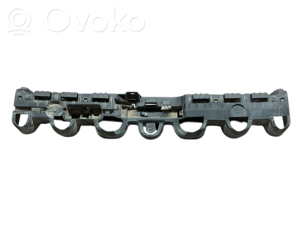 Renault Clio IV Takapuskurin kannake 