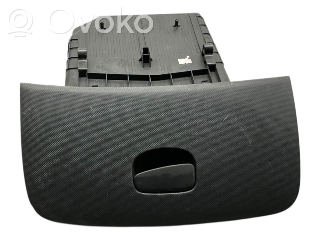 Renault Clio IV Daiktadėžė 
