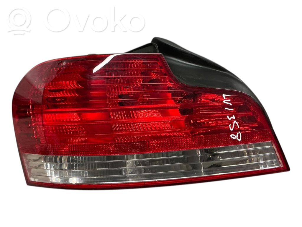 BMW 1 E82 E88 Aizmugurējais lukturis virsbūvē 