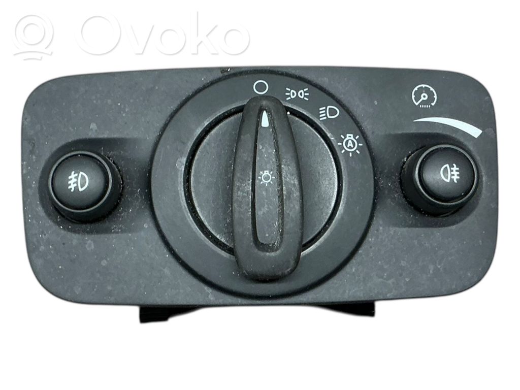 Light switch   AV6T13A024EA,10009153