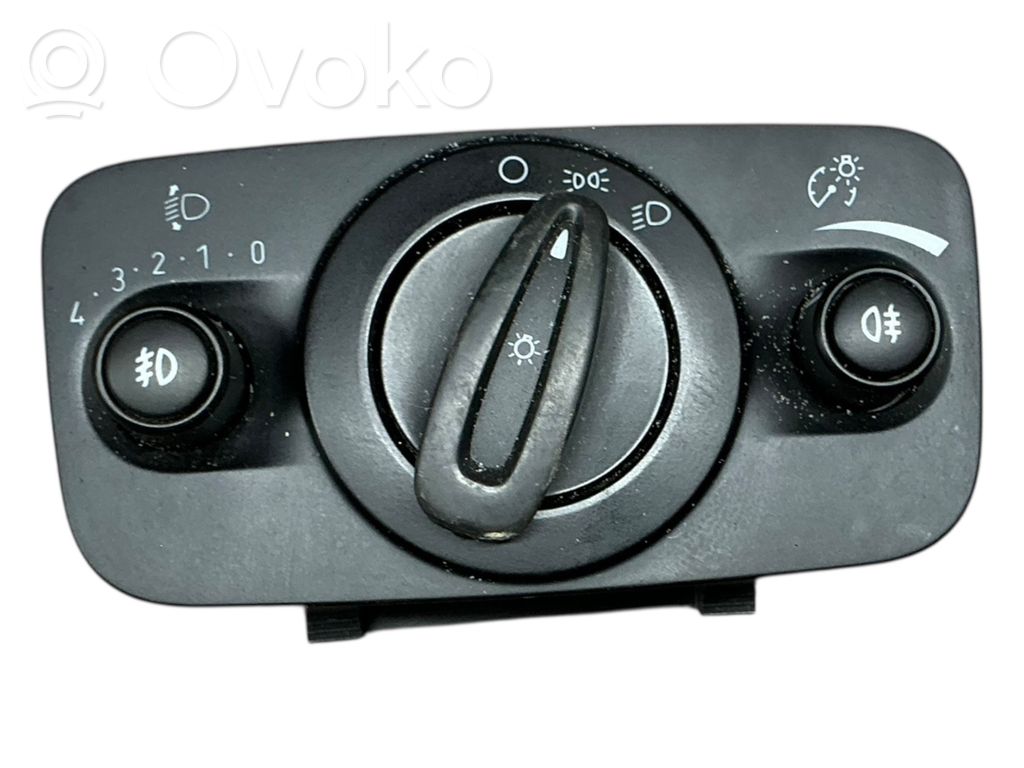 Ford Kuga II Light switch 