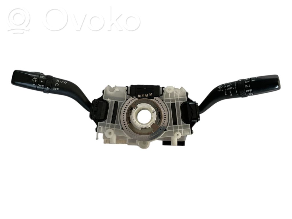 Mazda CX-7 Wiper turn signal indicator stalk/switch 