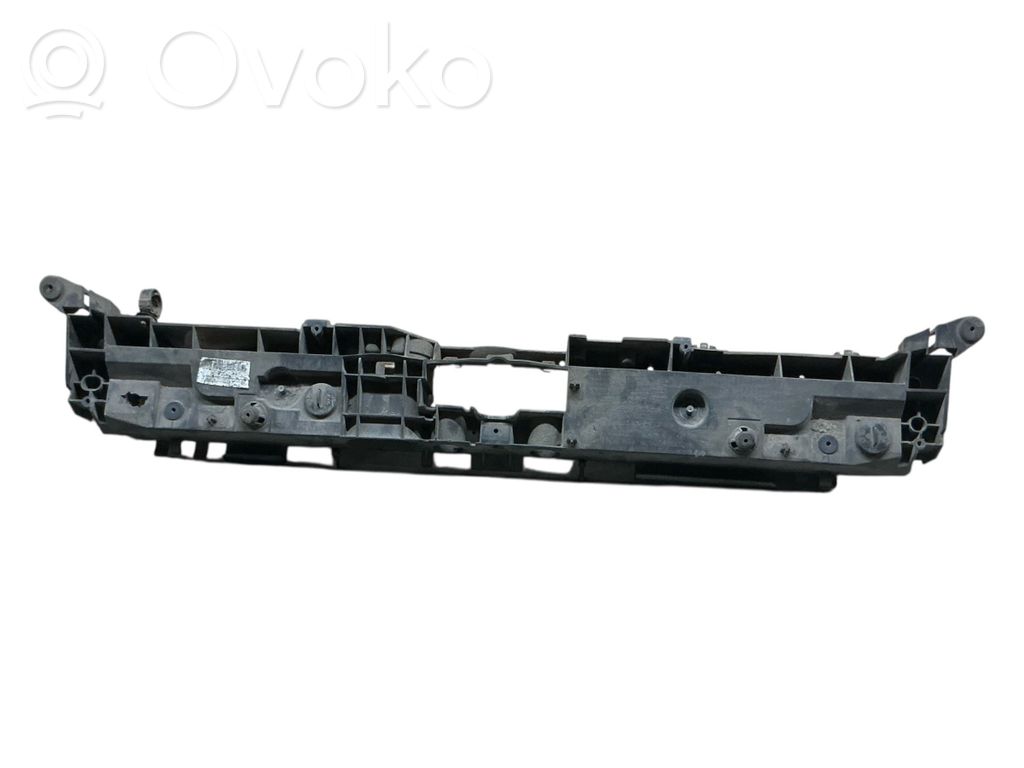 Renault Clio IV Viršutinė dalis radiatorių panelės (televizoriaus) 