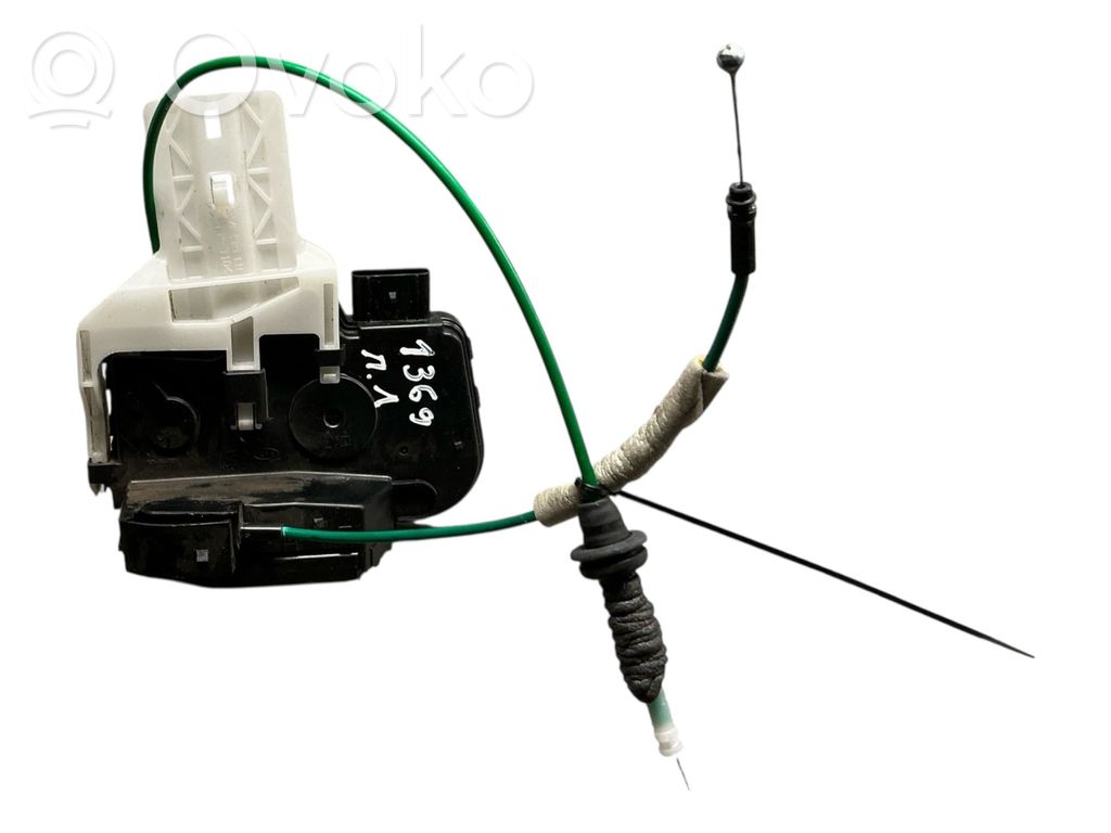 Hyundai i40 Rear door lock 