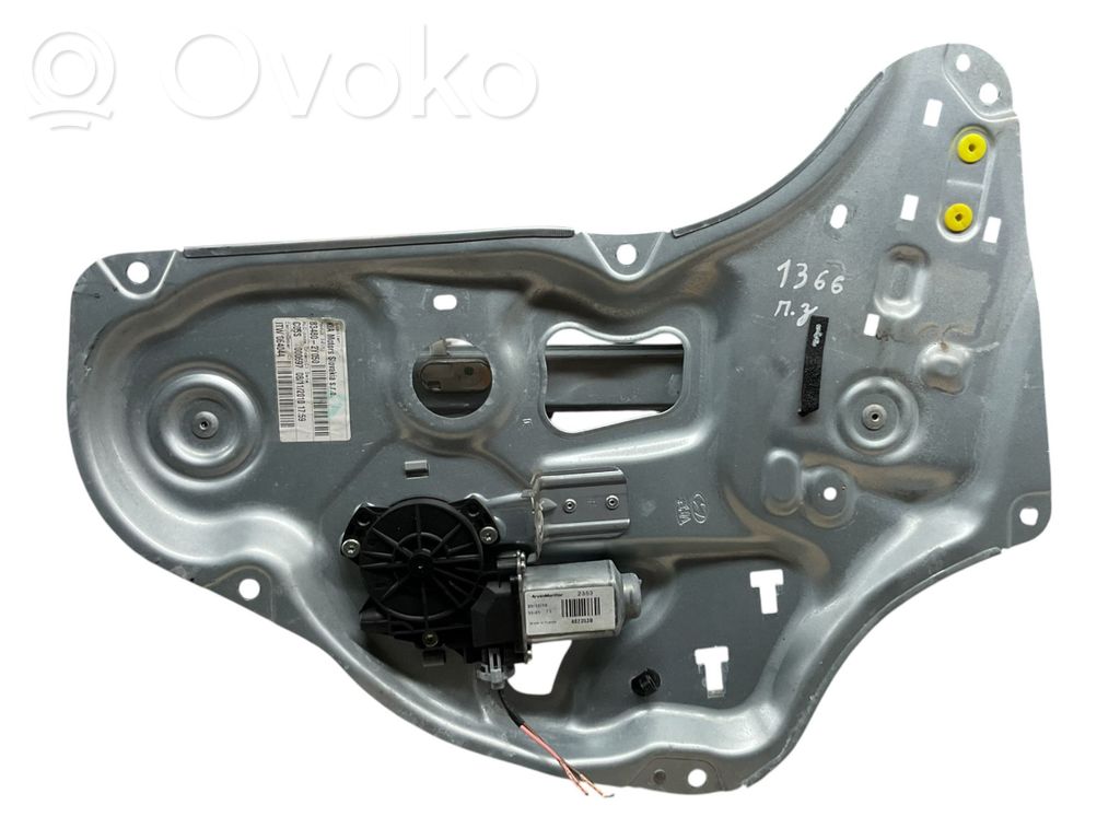 Elektryczny podnośnik szyby drzwi tylnych   834802Y050