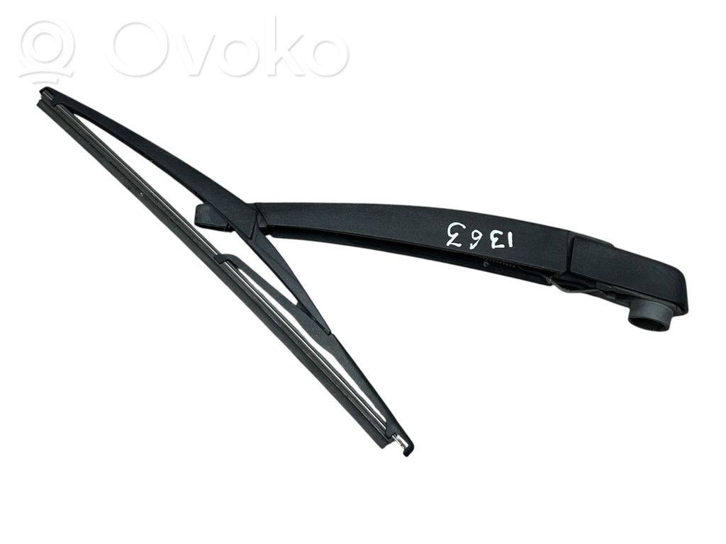 Dacia Duster Ramię wycieraczki szyby tylnej 