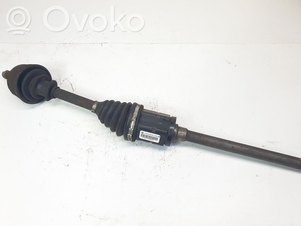Eje de transmisión delantero   7505004,AI04