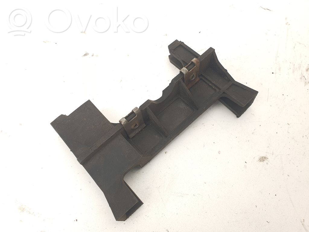 Rear bumper mounting bracket   1960698,51121960698
