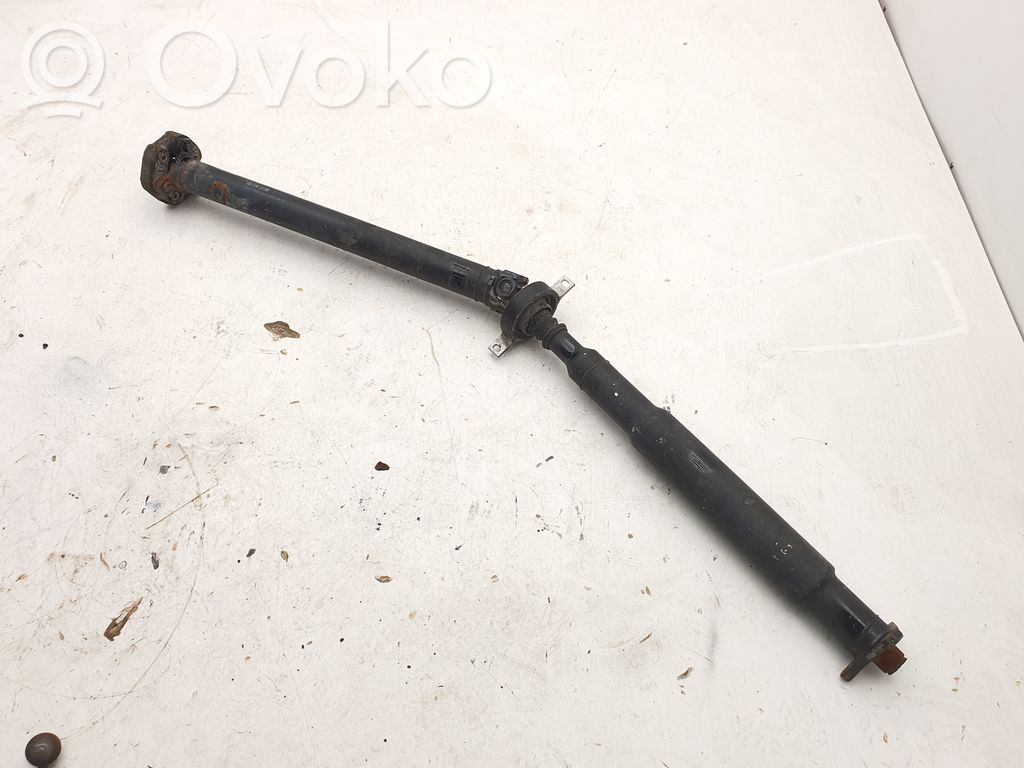 BMW 3 E90 E91 Kardanas komplekte 
