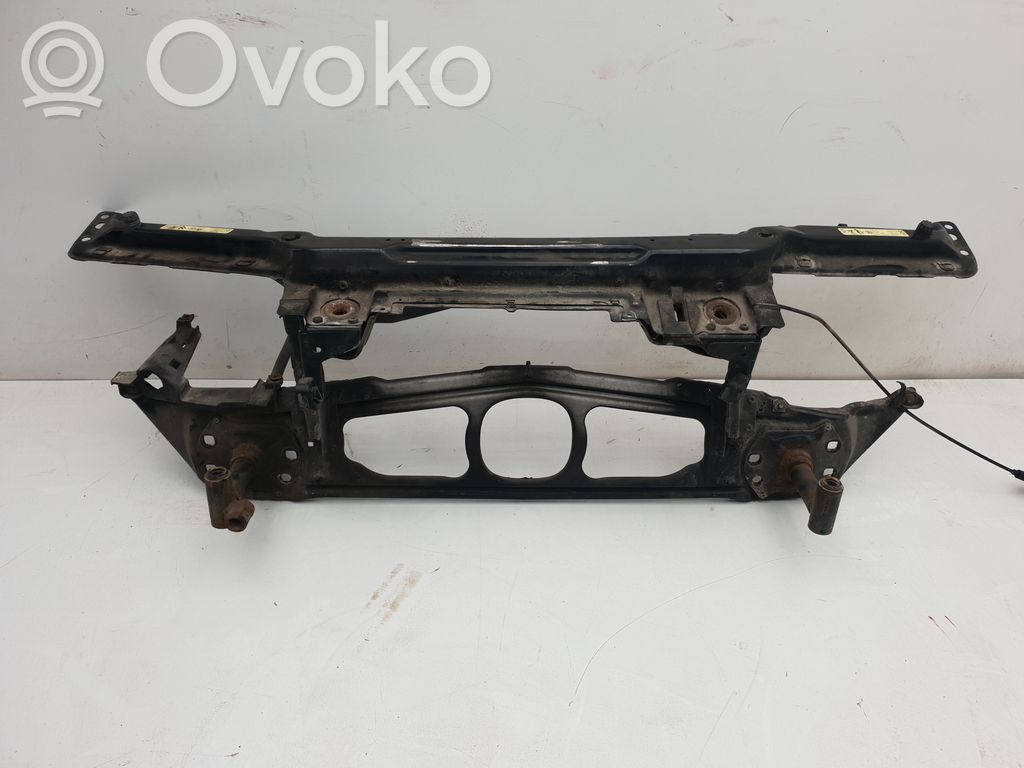 BMW 3 E46 Radiatoru panelis 