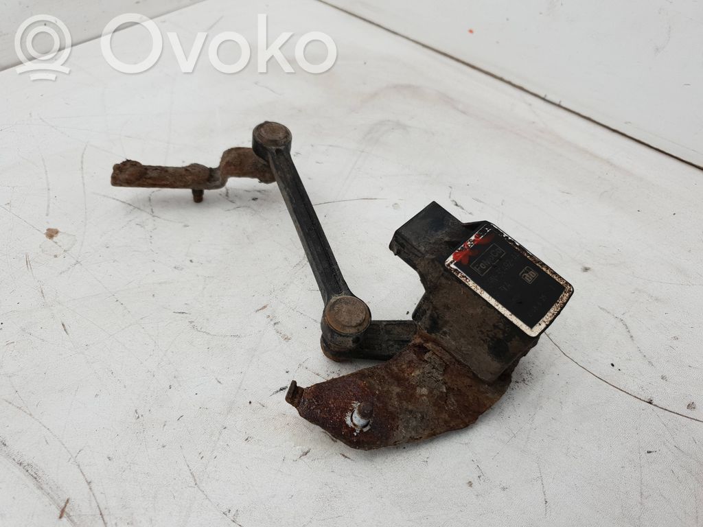 Volvo XC70 Rear air suspension level height sensor 