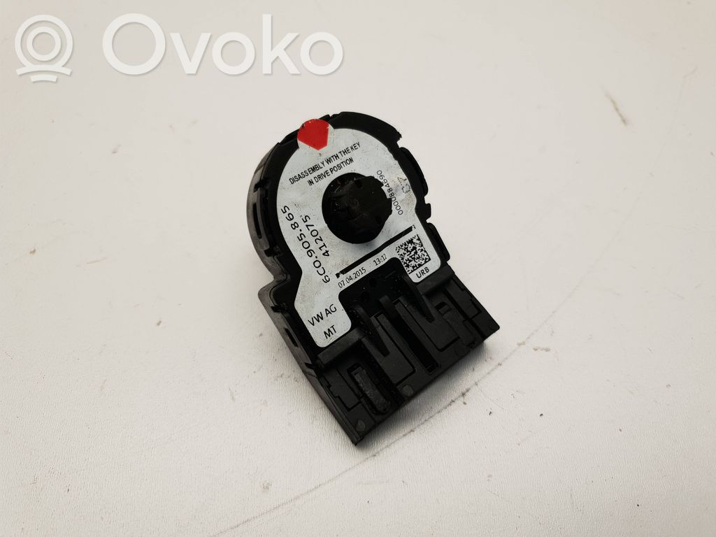 Volkswagen Polo V 6R Przekaźnik blokady zapłonu 