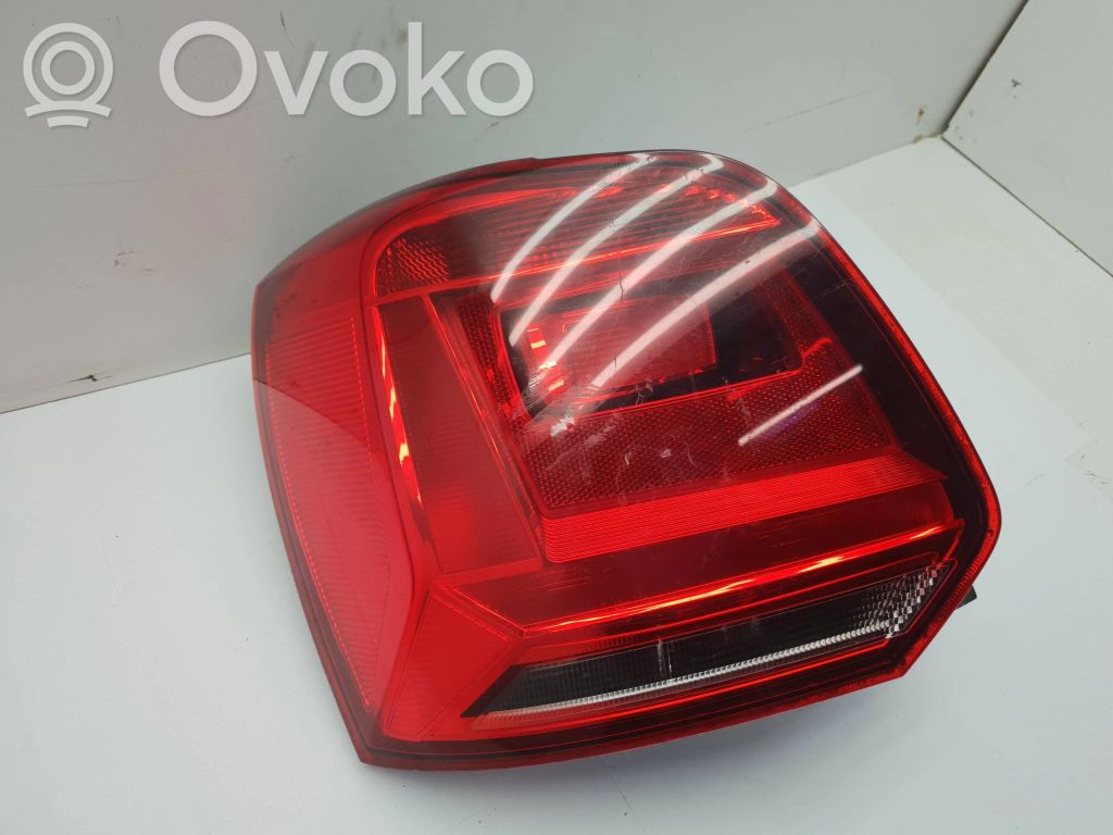 Volkswagen Polo V 6R Lampa tylna 