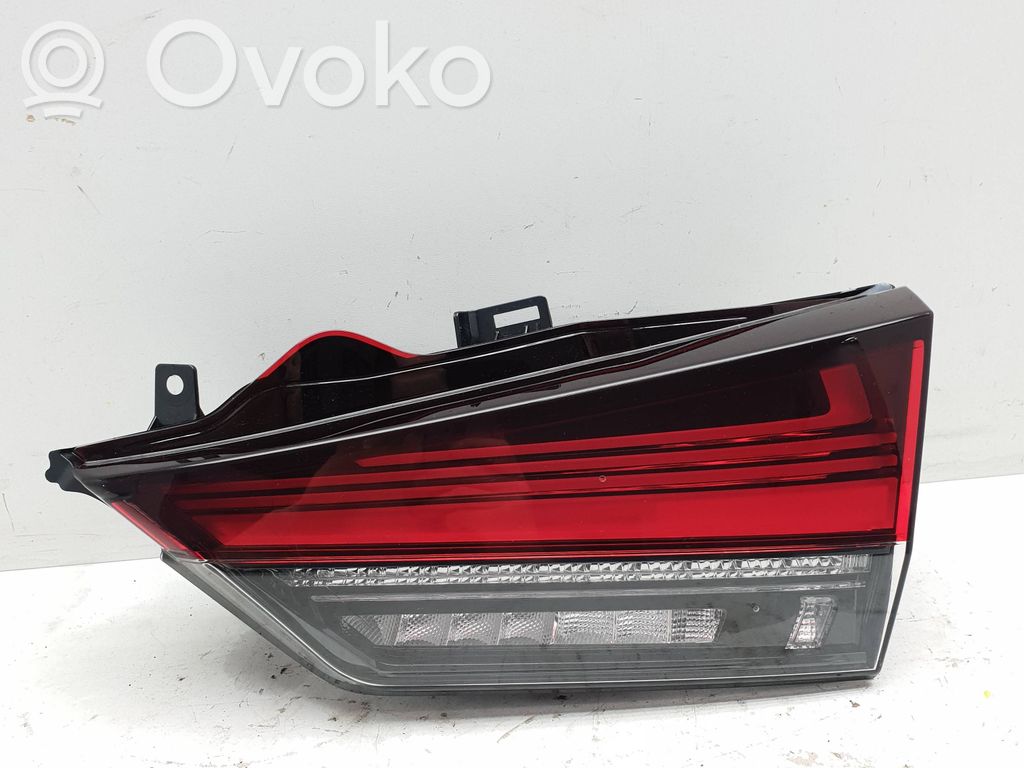 Lexus RX 450H Tailgate rear/tail lights 