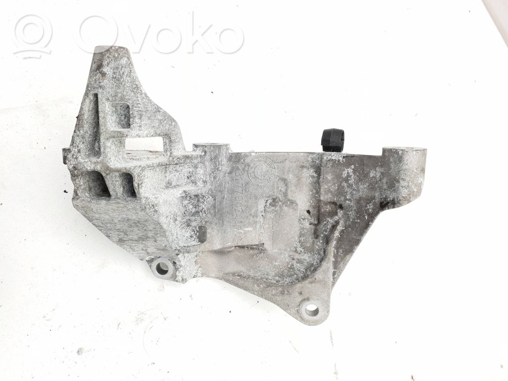 BMW 7 E65 E66 Soporte del alternador 