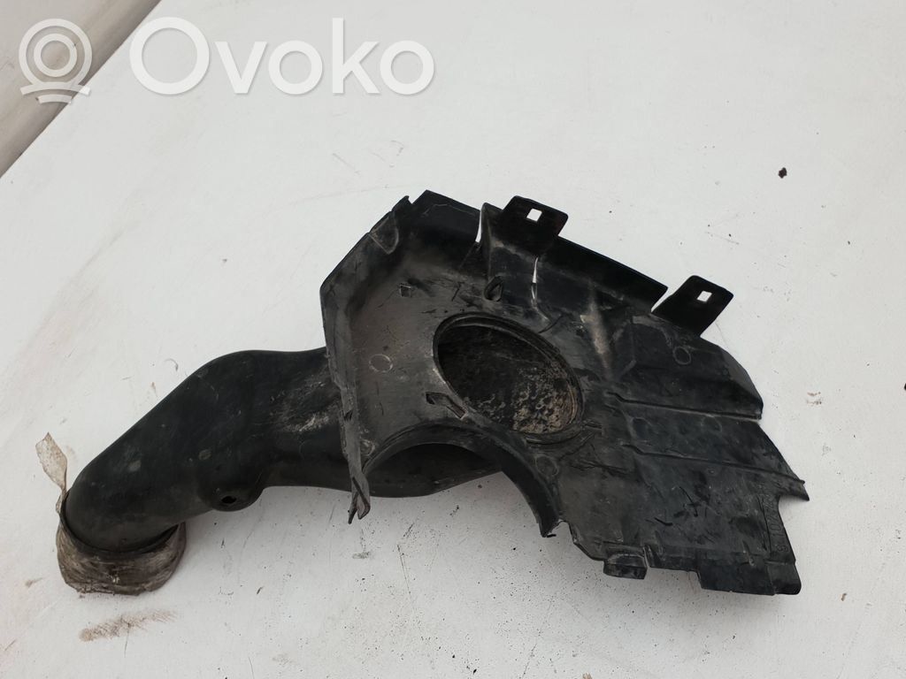BMW 5 E34 Gaisa ieplūdes kanāla detaļas 
