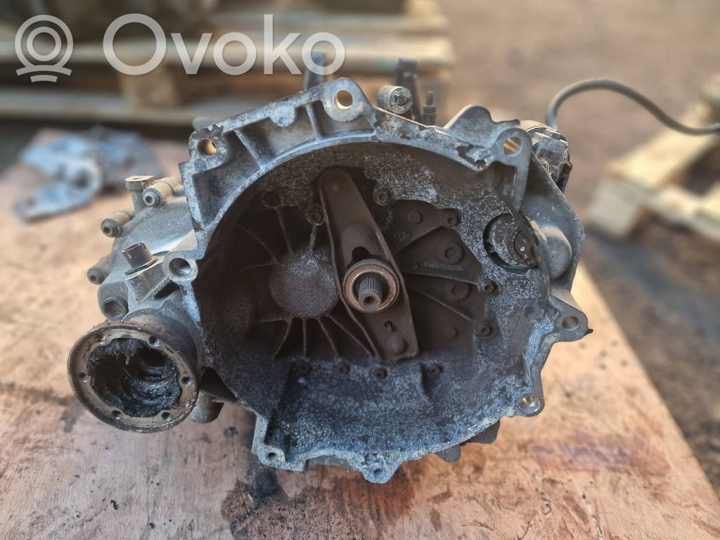 Manualna 5-biegowa skrzynia biegów   02T300057K,LVG,02T300020EX,02T300020EX
