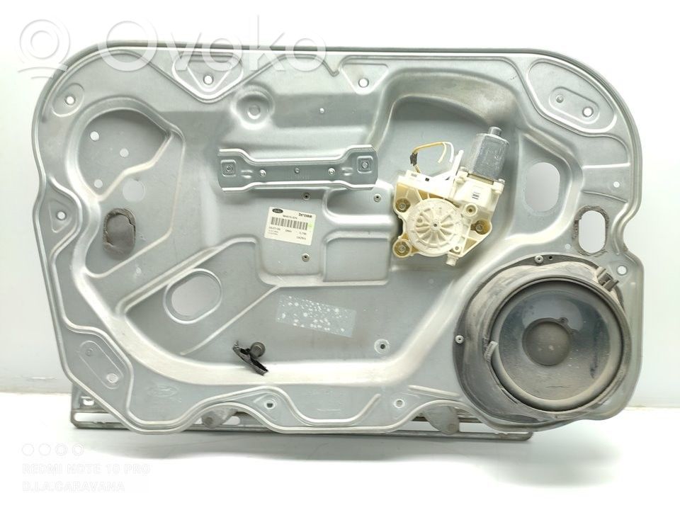 Regulador manual de la ventanilla delantera   4M51A045H17A
