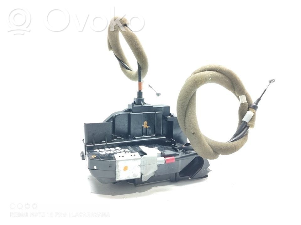 Renault Kadjar Rear door lock 