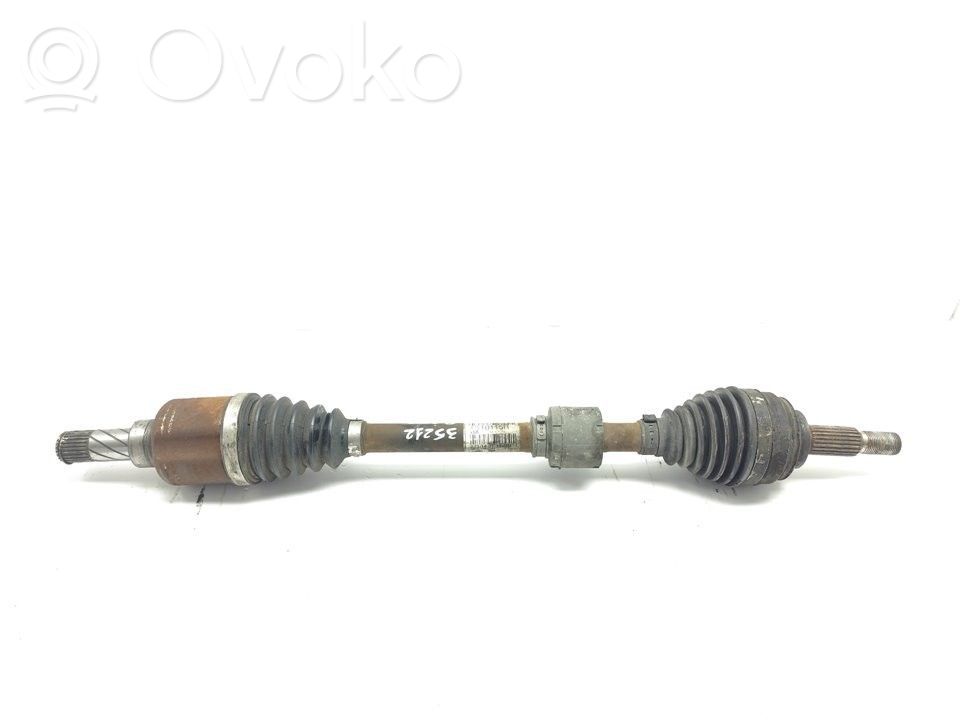 Renault Clio IV Front driveshaft 