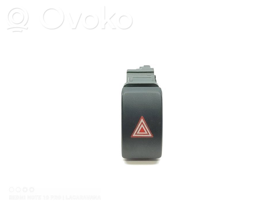 Botón interruptor de luz de peligro   84332F4020