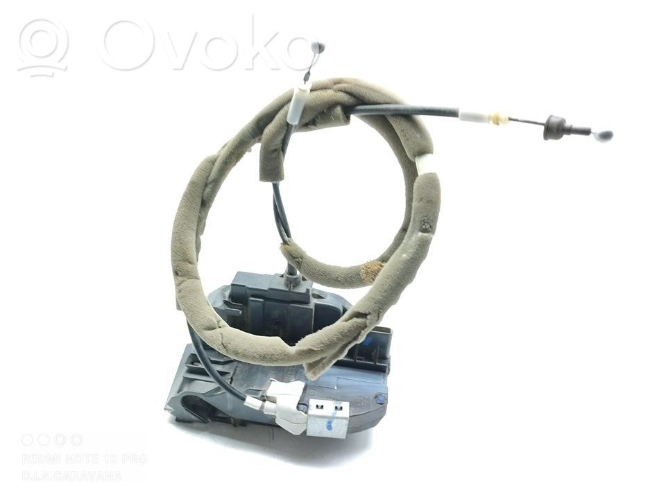 Nissan Qashqai Front door lock 