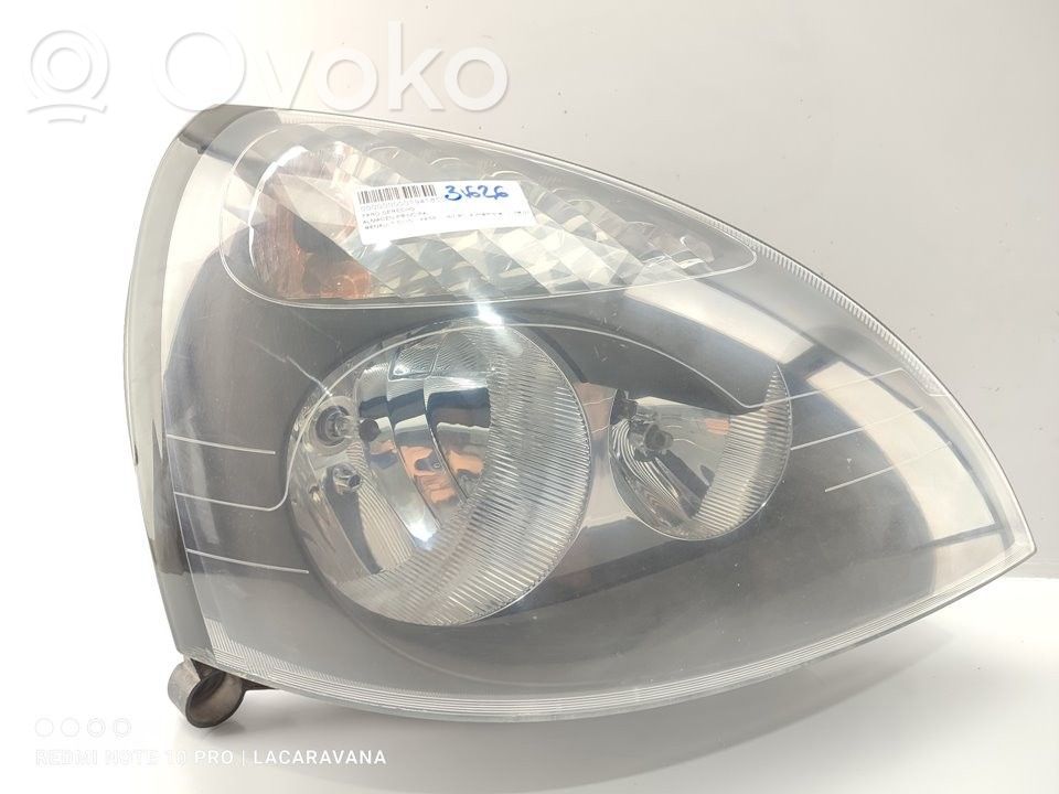 Renault Clio III Headlight/headlamp 