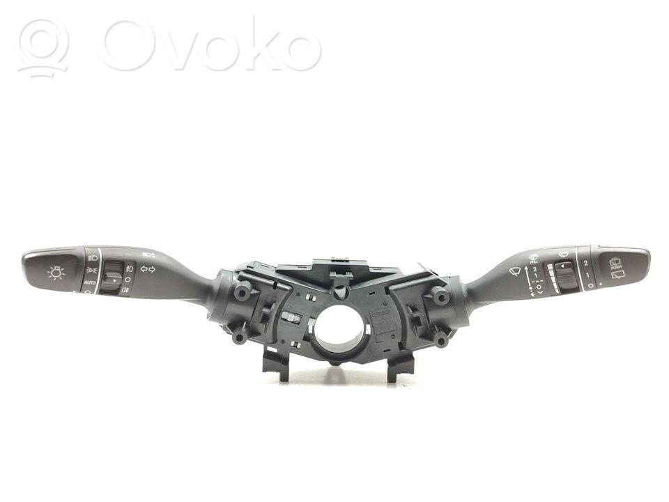 Hyundai Tucson TL Interruptor de control multifunción 