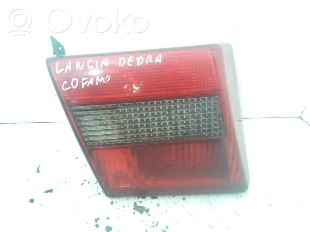 Lancia Dedra Lampă spate în caroserie 