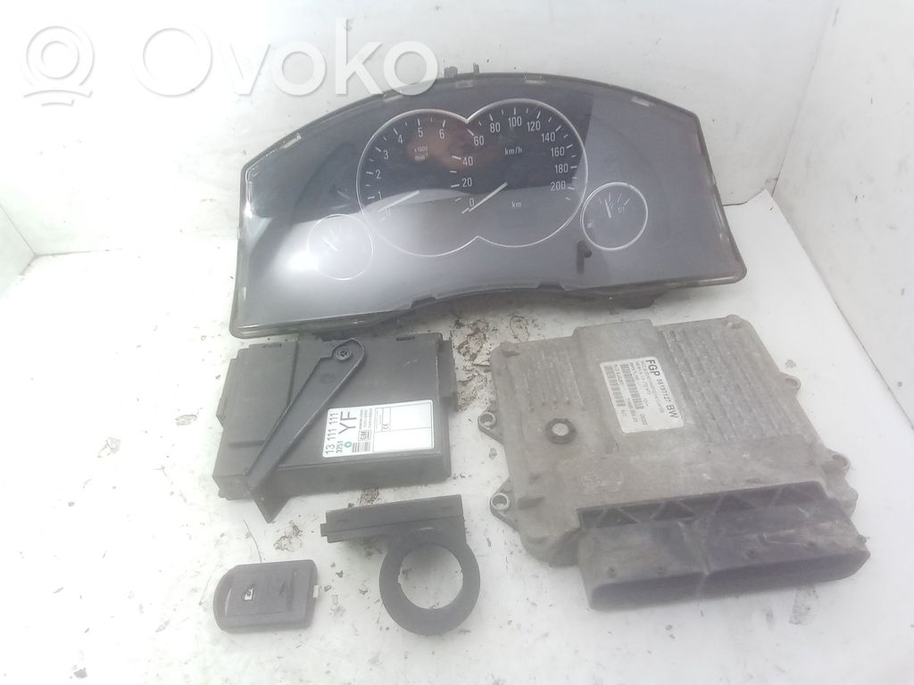 Opel Meriva A Komputer / Sterownik ECU i komplet kluczy 