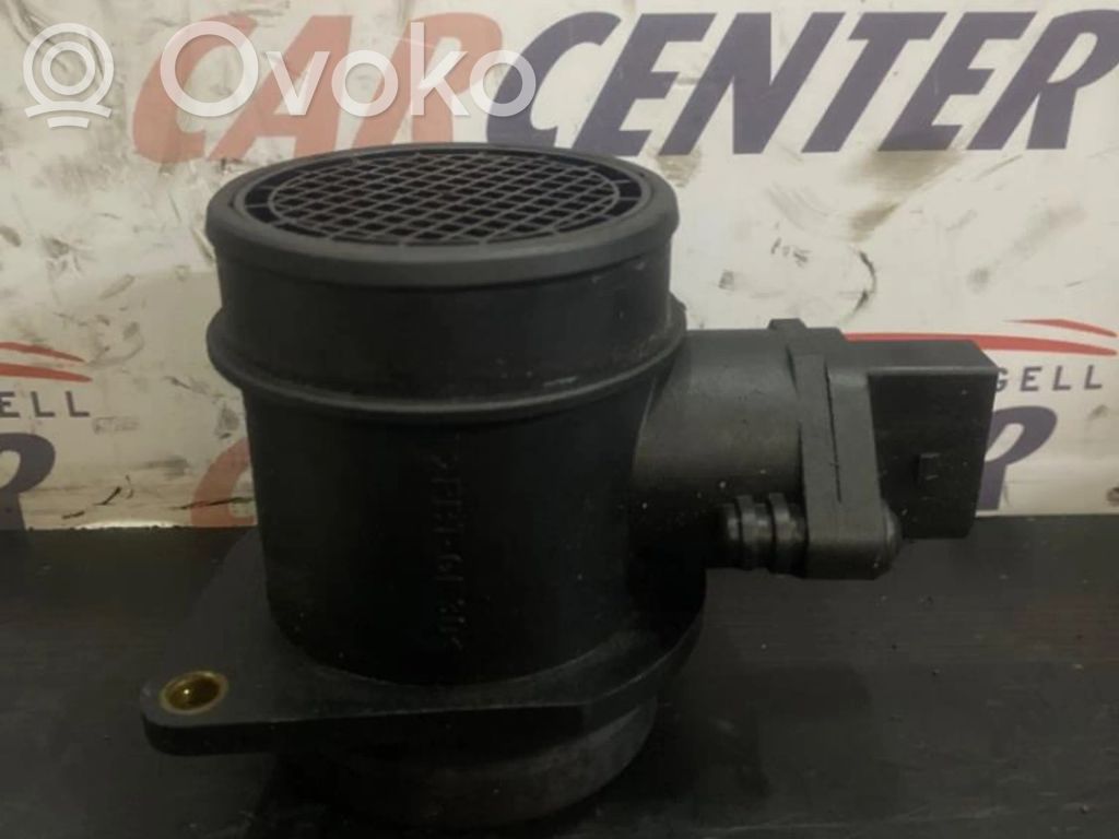 Volkswagen Golf V Mass air flow meter 