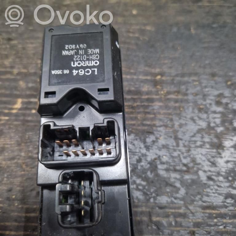 Electric window control switch   C8HD122