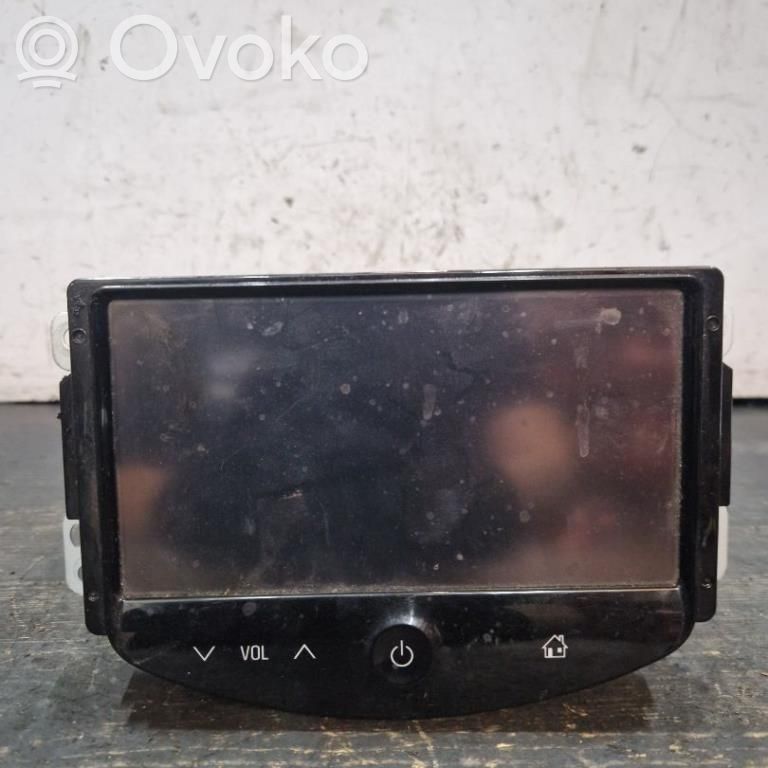 Opel Corsa E Radio/CD/DVD/GPS head unit 