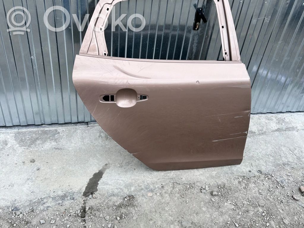 Volvo V40 Galinės durys 