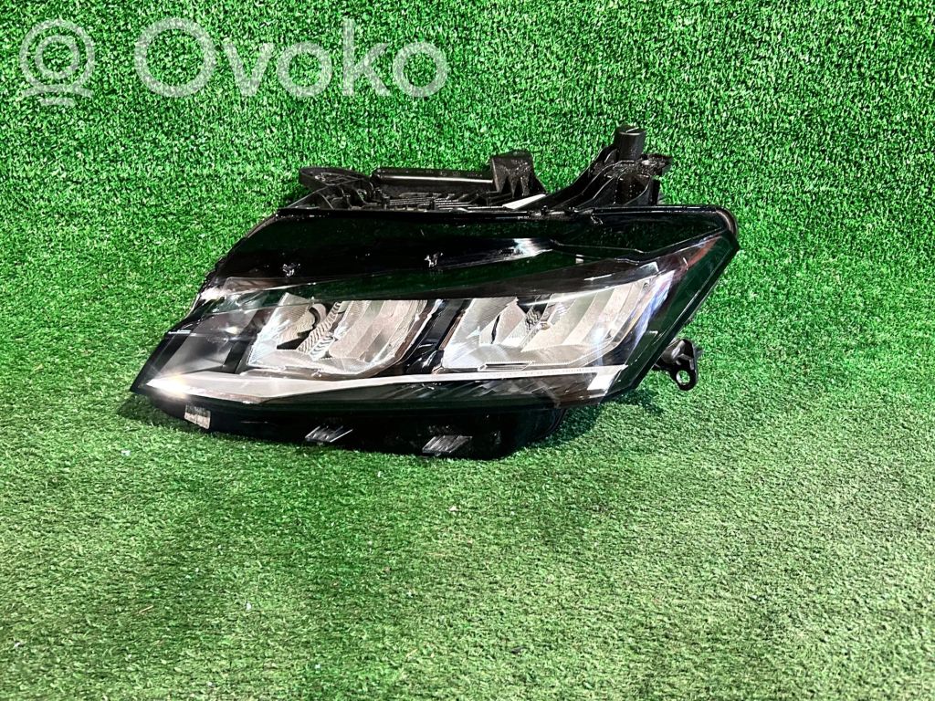 Peugeot 308 Lampa przednia 