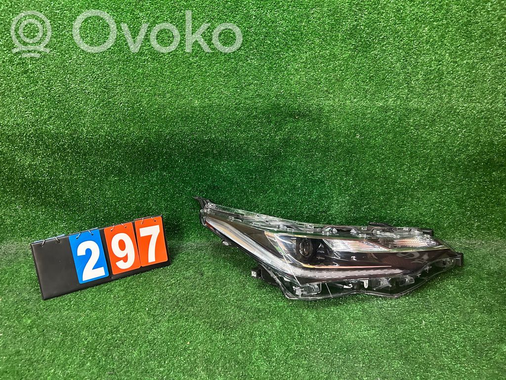 Scheinwerfer   16744F,8111002L70,163206857