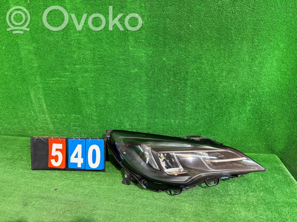 Opel Astra K Faro/fanale 