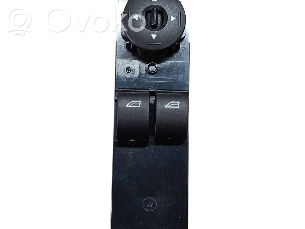 Ford Focus Electric window control switch 