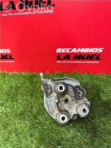 Soporte de montaje del motor   9824088780