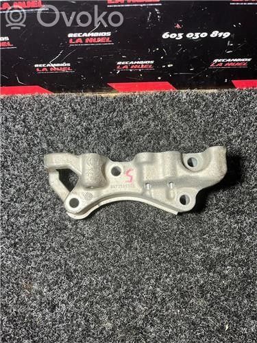 Soporte de montaje del motor   9673585780