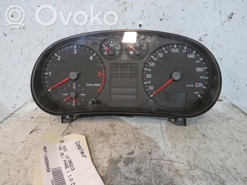 Licznik / Prędkościomierz   8L0920931F