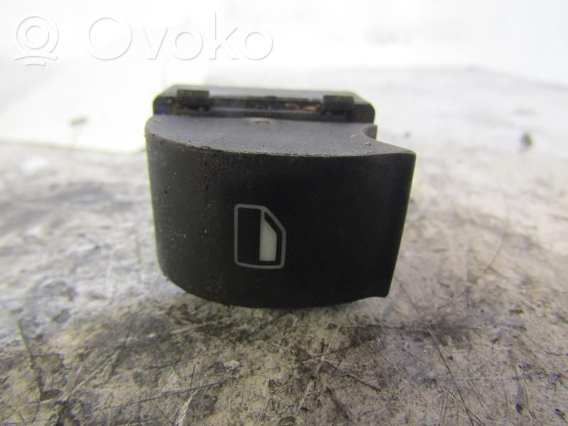 Electric window control switch   8Z0959855C5PR