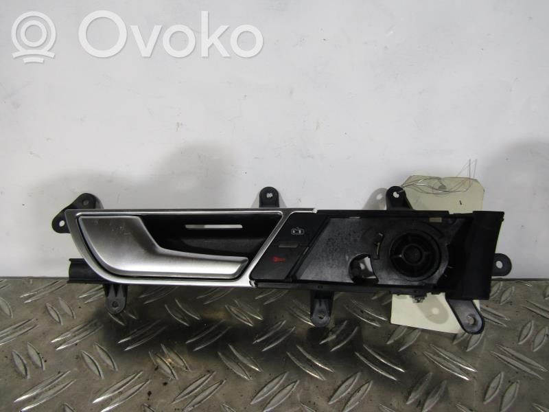 Manecilla interna puerta delantera   4F0837020B