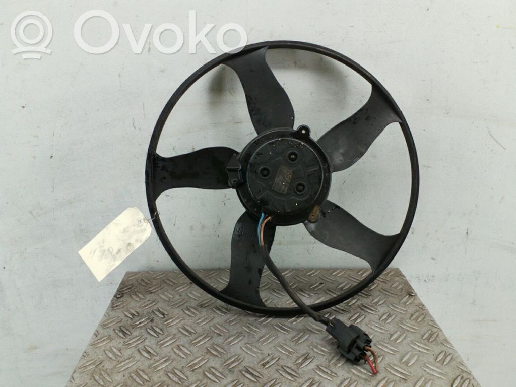 BMW 3 E46 Elektrisks radiatoru ventilators 