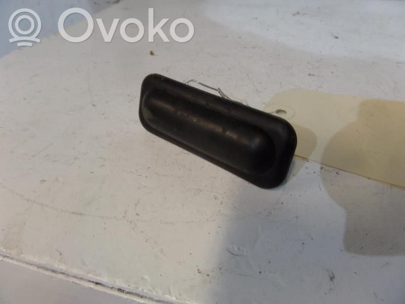 Citroen C3 Tailgate opening switch 
