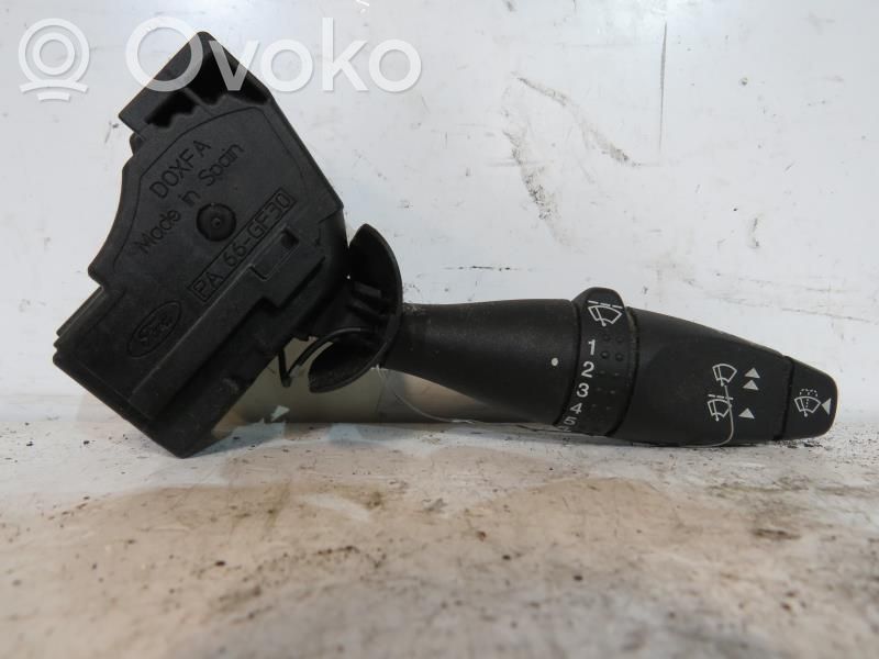 Ford Focus Pyyhkijän vipu 